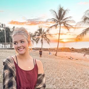 Meet your Posher, Natalie